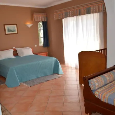 7 Bedroom Private Tenazinha Ii, With Pool Albufeira