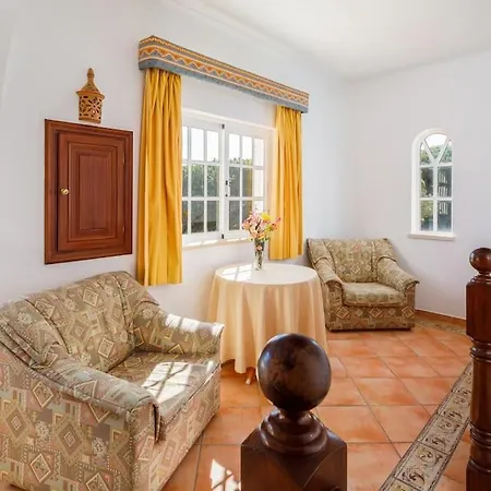 7 Bedroom Private Tenazinha Ii, With Pool Vila