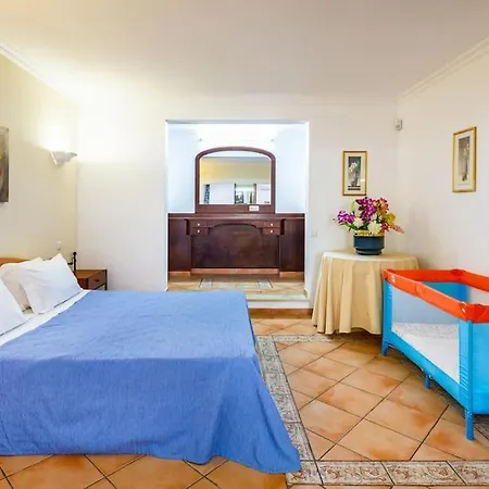 Vila 7 Bedroom Private Tenazinha Ii, With Pool *