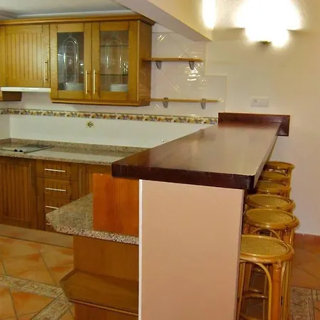 7 Bedroom Private Tenazinha Ii, With Pool *