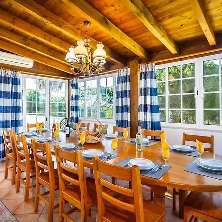 Vila 7 Bedroom Private Tenazinha Ii, With Pool