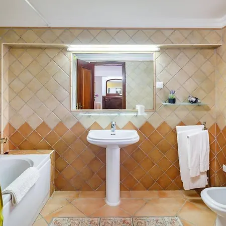 ヴィラ 7 Bedroom Private Tenazinha Ii, With Pool アルブフェイラ