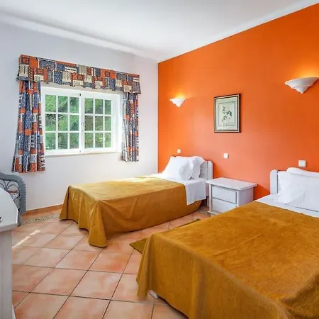 빌라 7 Bedroom Private Tenazinha Ii, With Pool *